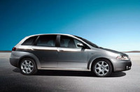 11年ぶりにフィアットの最高級車が復活した。