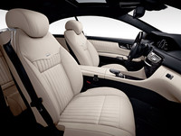 メルセデスのCLクラスにdesignoカラーの限定車の画像