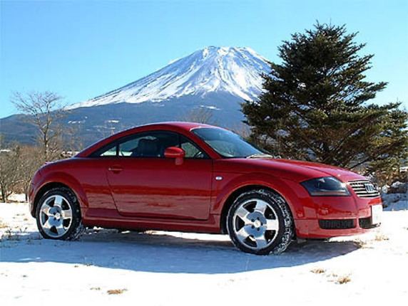 【スペック】全長×全幅×全高＝4060×1765×1340mm/ホイールベース＝2425mm/車重＝1300kg/駆動方式＝FF/1.8リッター直4DOHC20バルブターボ・インタークーラー付き(180ps/5500rpm、24.0kgm/1950から5000rpm)/車両本体価格＝390.0万円(テスト車＝410.0万円) 