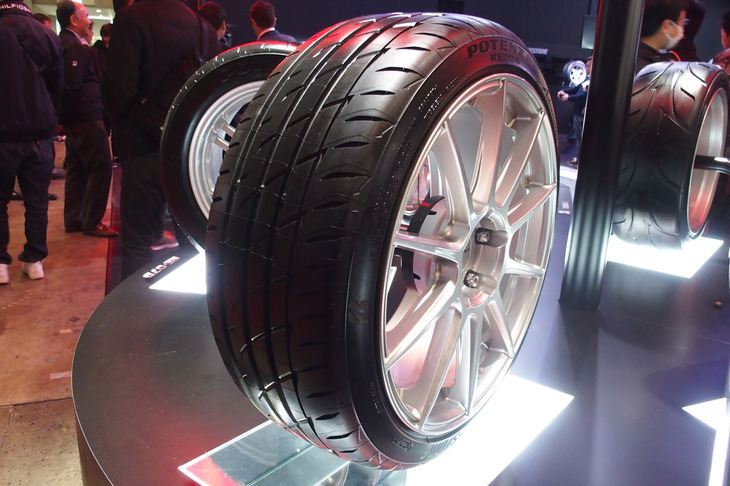 ブリヂストン・ポテンザ アドレナリンRE004