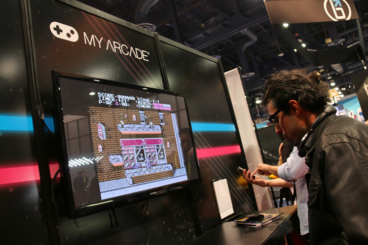 トーランスをベースとするマイアーケード社の製品から。懐かしい横スクロール系アクションが、今日では逆に新鮮に映るという。