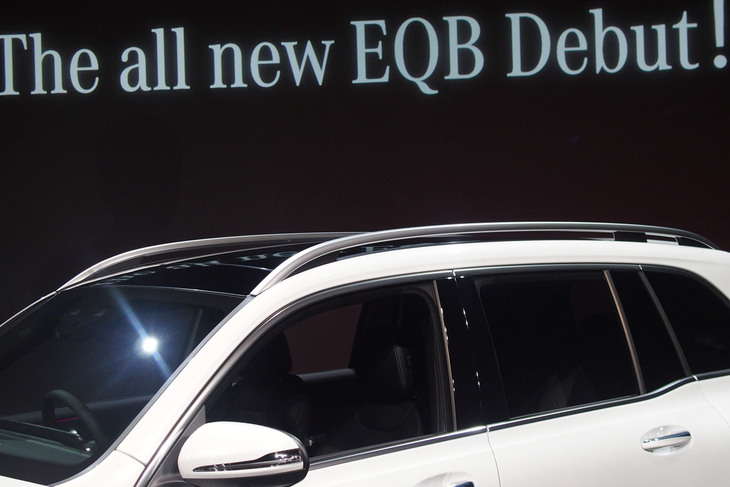 メルセデス・ベンツEQB350 4MATIC（ルーフレール）