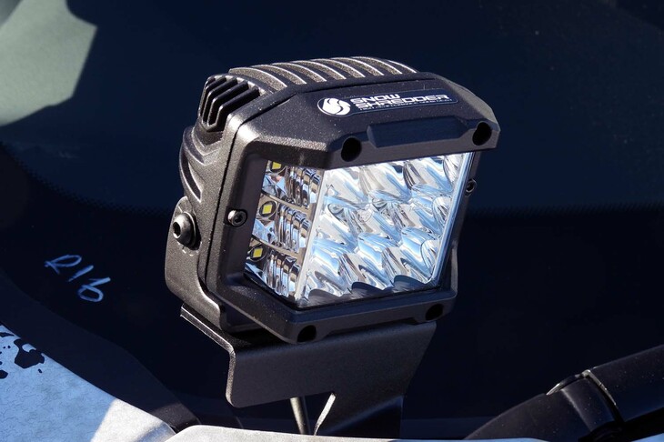 三菱トライトンSNOW SHREDDER CONCEPT（ワーキングランプ）