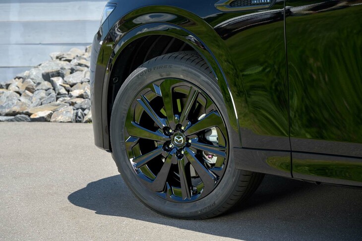 マツダCX-80 XDハイブリッド プレミアムスポーツ（タイヤ＆ホイール）