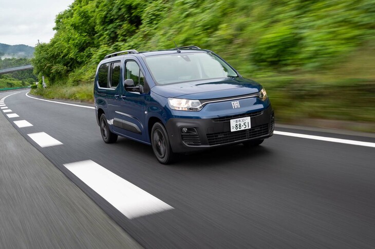 パワートレインは最高出力130PSの1.5リッター4気筒ディーゼルターボエンジンと8段ATの組み合わせ。前輪駆動のみが設定される。