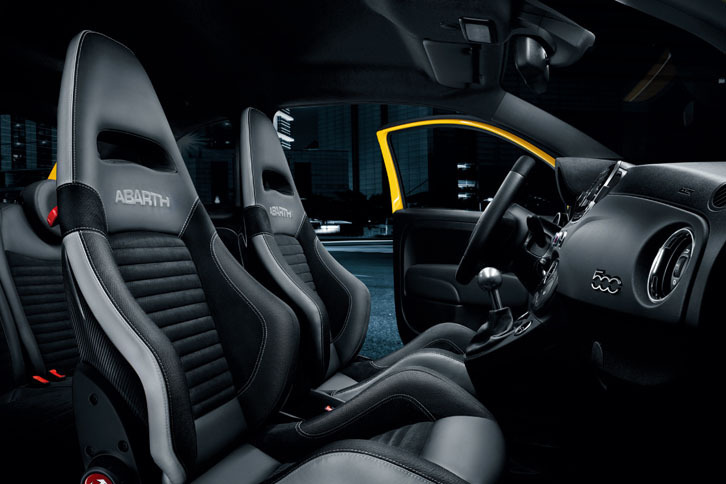 アバルト595コンペティツィオーネ（インテリア）