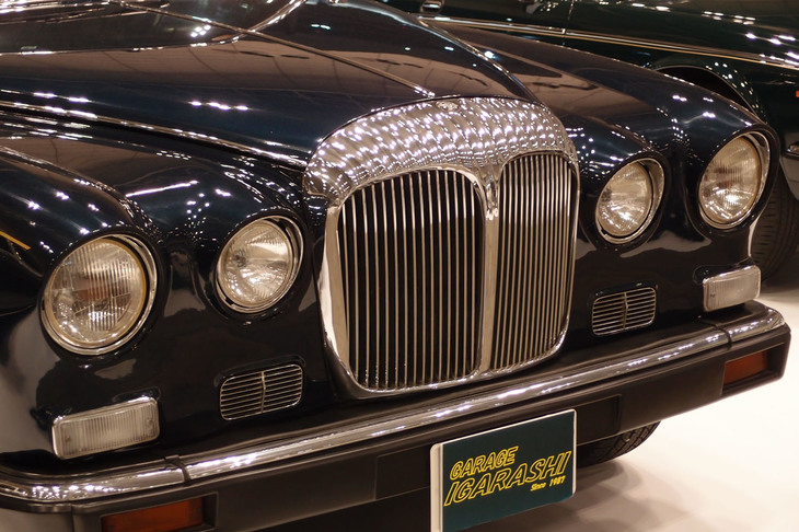 デイムラーDS420リムジン（1980年）／ガレージイガラシ