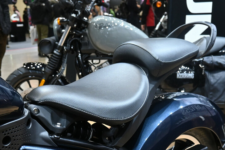 ヒョースンGV250Rアバンギャルド