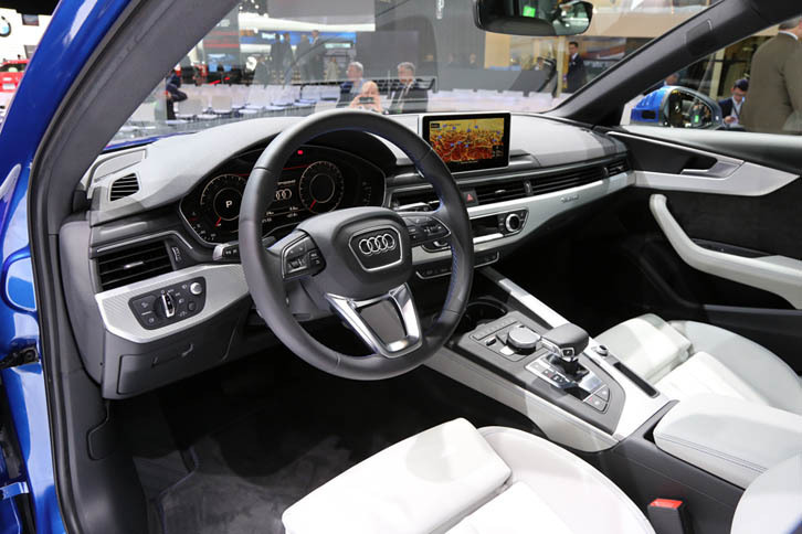 アウディA4オールロードクワトロ