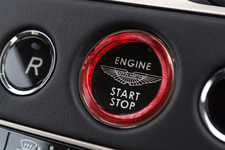 アストンマーティンDB11（イグニッションスイッチ）