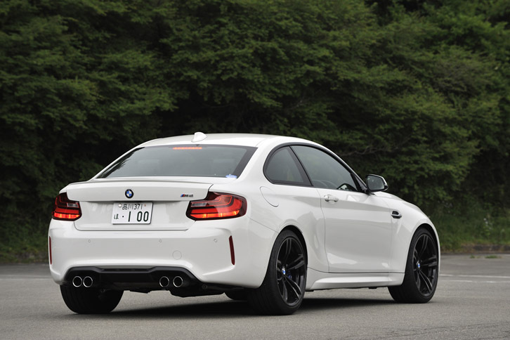 今回の試乗距離は約300km。燃費の総平均（満タン法）は8.5km/リッターだった。