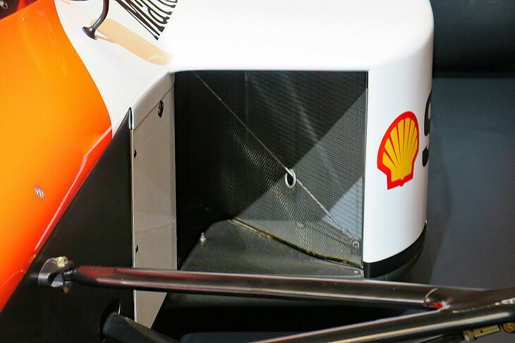 マクラーレンMP4/4 1988年ベルギーGP優勝車（サイドポンツーン）