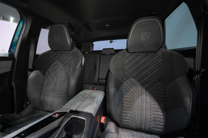 プジョー3008（キャビン）