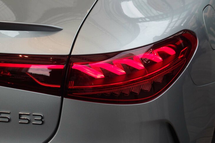 メルセデスAMG EQS53 4MATIC＋（リアコンビランプ）