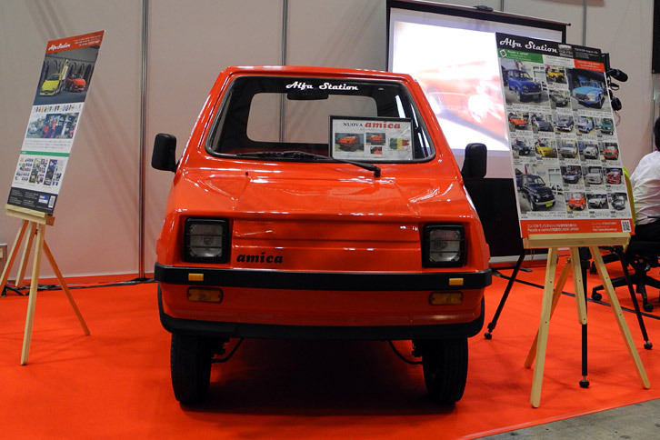 アルファステーションのブースに展示された「BMA NUOVA amica（ヌォーヴァ・アミカ）」。