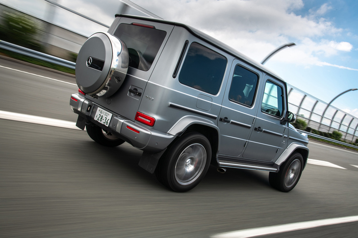 「G63」の燃費は欧州複合モードで13.1リッター/100km（約7.6km/リッター）。今回の試乗では353.0kmの距離を走り、燃費は満タン法で5.2km/リッターとなった。