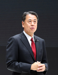 スピーチを行った日産自動車代表執行役社長の内田 誠氏。