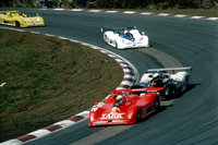 長年にわたる開催の間に、マシンはもちろんドライバーも世代交代。かつて日本グランプリに参加していた面々やグラチャンで一時代を築いた高原敬武などに代わり、シングルシーター時代には星野一義や中嶋 悟、松本恵二などが覇を競うようになった。