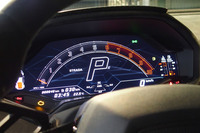 従来モデルと同じく、12.3インチの液晶ディスプレイが採用されるメーターパネル。