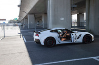 ボディーカラーはテスト車の「アークティックホワイト」を含む全6色。インテリアカラーは、ボディーカラーに合わせて「カラハリ」「アドレナリンレッド」「ジェットブラック」の3色が用意されている。