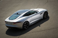 ジャガーFタイプ400スポーツ クーペ