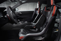 BMWの量産車最速モデル「M4 CSL」　25台限定で注文受け付けスタートの画像