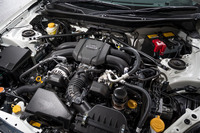 排気量2.4リッターの水平対向4気筒エンジン「FA24」。最高出力235PS、最大トルク250N・mを発生する。