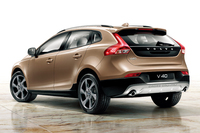 「V40クロスカントリー T5 AWD」
    