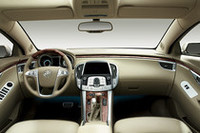 ビュイック、新感覚セダン「インヴィクタ」を発表【北京ショー08】の画像