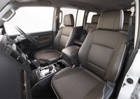 「三菱パジェロ」が一部改良で燃費向上の画像