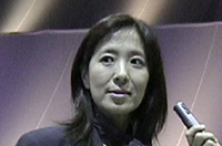 
	日産自動車広報部の佐々木祐子さん。
	 