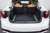 ラゲッジルーム容量は先代モデルより10リッター大きい580リッター。リアシートをたためば最大で1525リッターのスペースを作ることができる。