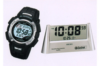 写真上：チャンス1景品「コンパクトエコバッグ」写真下：チャンス2景品「オリジナルG-SHOCK」「オリジナルクロック」