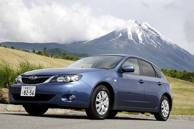 【スペック】15S：全長×全幅×全高＝4415×1740×1475mm/ホイールベース＝2620mm/車重＝1260kg/駆動方式＝FF/1.5リッター水平対向4DOHC16バルブ（110ps/6400rpm、14.7kgm/3200rpm）/価格＝151万2000円（写真は4WDモデル：価格＝166万6500円／装着オプション：GパッケージI＋CパッケージI＋HIDプロジェクターロービームランプ＋ゴールドウェザーパッケージ＝44万6250円）