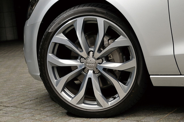 アウディA6純正アルミホイール 245/45R18 ブリヂストン 4本セット 