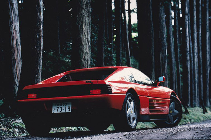 筆者は1993年に“初めてのフェラーリ”となる「フェラーリ348tb」を購入。
