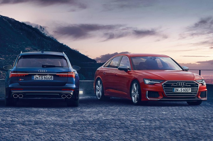 「アウディS6」（写真右）と「S6アバント」。