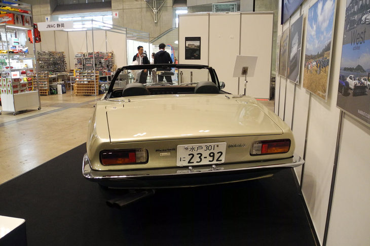 MASERATI CLUB OF JAPANのブース。