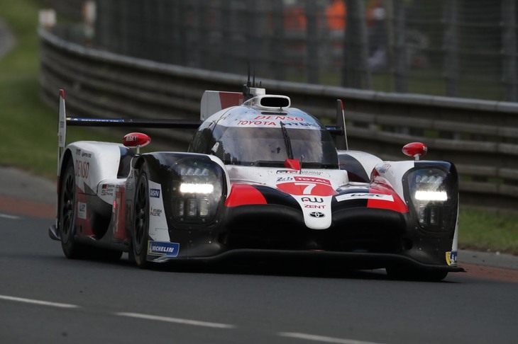 小林可夢偉がステアリングを握る7号車は予選トップ。決勝においても長時間にわたって1位をキープし、優勝は目前かと思われたが……。