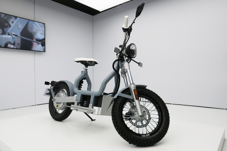 今回は「Makka range（マッカ レンジ）」の展示はなく、「Makka flex」（93万5000円）が展示されていた。