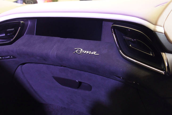 フェラーリ・ローマ（ダッシュボード）