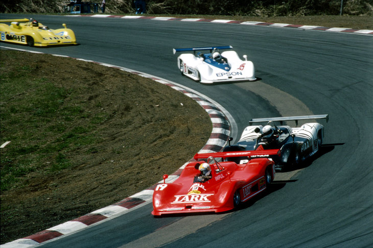 長年にわたる開催の間に、マシンはもちろんドライバーも世代交代。かつて日本グランプリに参加していた面々やグラチャンで一時代を築いた高原敬武などに代わり、シングルシーター時代には星野一義や中嶋 悟、松本恵二などが覇を競うようになった。