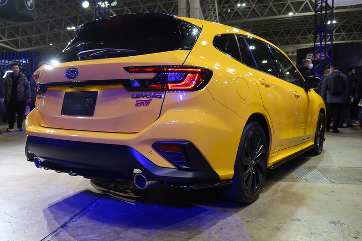 スバル・レヴォーグSTI Sport RブラックリミテッドII