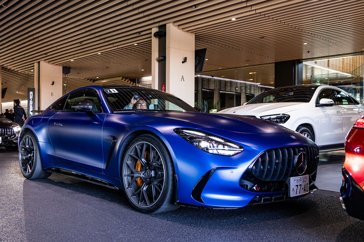 千葉・南房総にある会員制高級ドライビングクラブ、THE MAGARIGAWA CLUBのコースでステアリングを握った「メルセデスAMG GT63 S Eパフォーマンス クーペ」。車両本体価格は3085万円と発表されている。