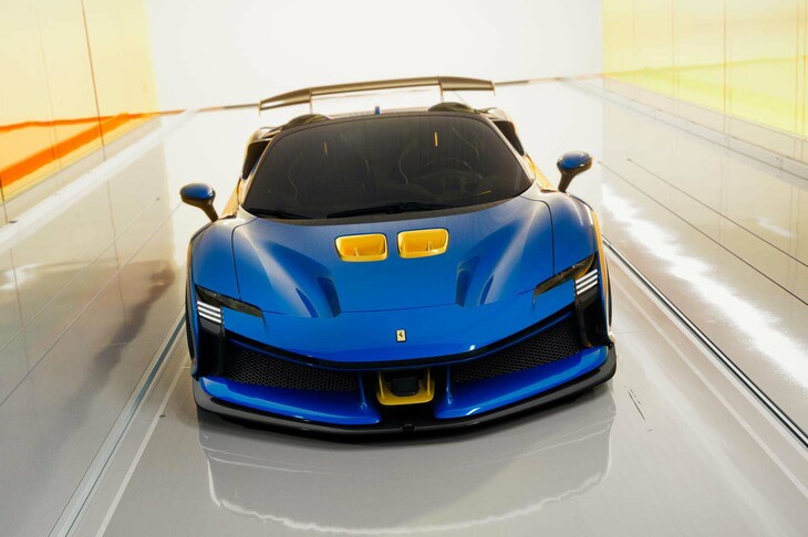 フェラーリSF90 XXスパイダー