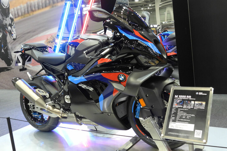 BMW M1000RR