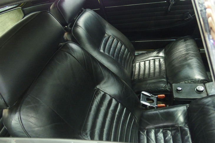 ボルボP1800E（1971年）／ガレージイガラシ