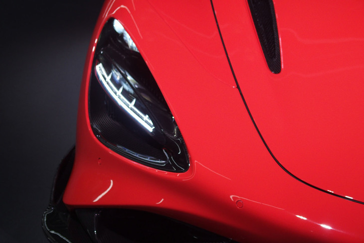 マクラーレン765LT（ヘッドランプ）