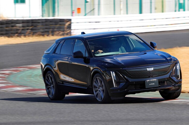 車両の根幹をなす電動パワートレインは、先進的なヒートマネジメントが自慢。安全性を高めるべく、バッテリーの状態は常に通信でGMが監視している。（車両の位置情報など、プライバシーにかかわる情報はモニタリングしていない）