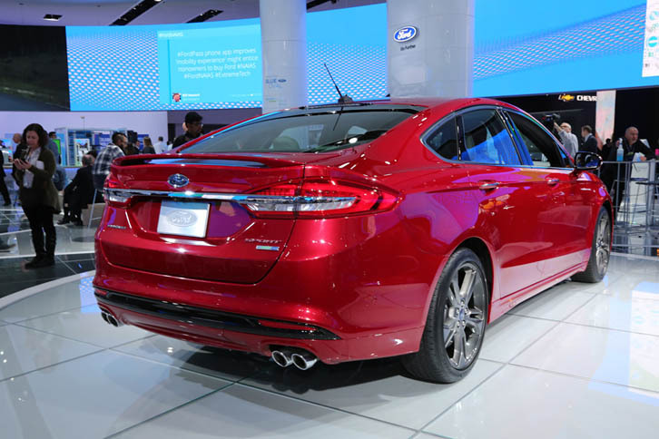 フォード・フュージョン